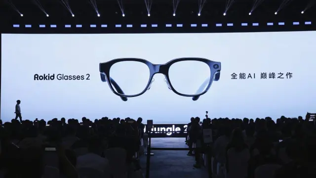 Rokid Glasses 2 首发体验：让不戴眼镜的我，习惯戴它出门