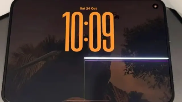苹果回应 iPhone 折叠屏问题：可申请换机；传腾讯绿泡泡短剧月活过亿；；Anthropic或下月上市｜极客早知道
