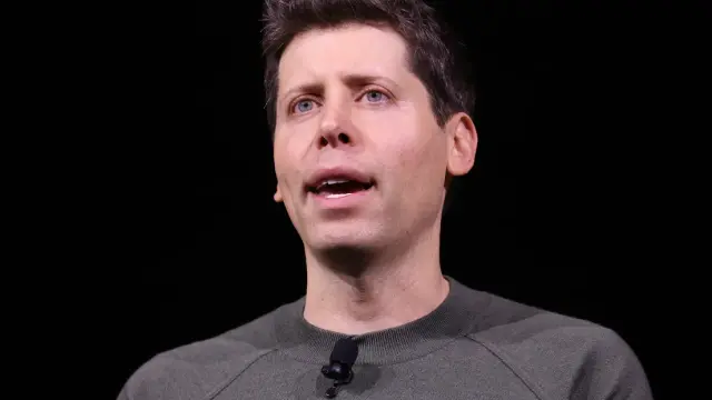 Sam Altman 称 RAM 放在数据中心比放在个人电脑上更好